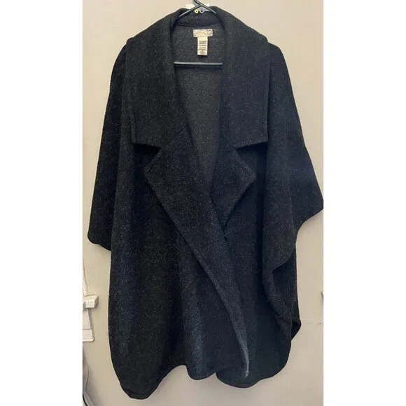 Free People Women’s One Size Black Grey Sleeveless Shoulder Cardigan Cape Boho - Picture 3 of 8